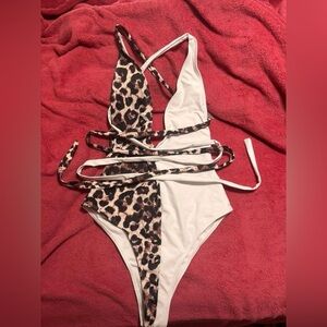 SHEIN Leopard and White One Piece Swimsuit